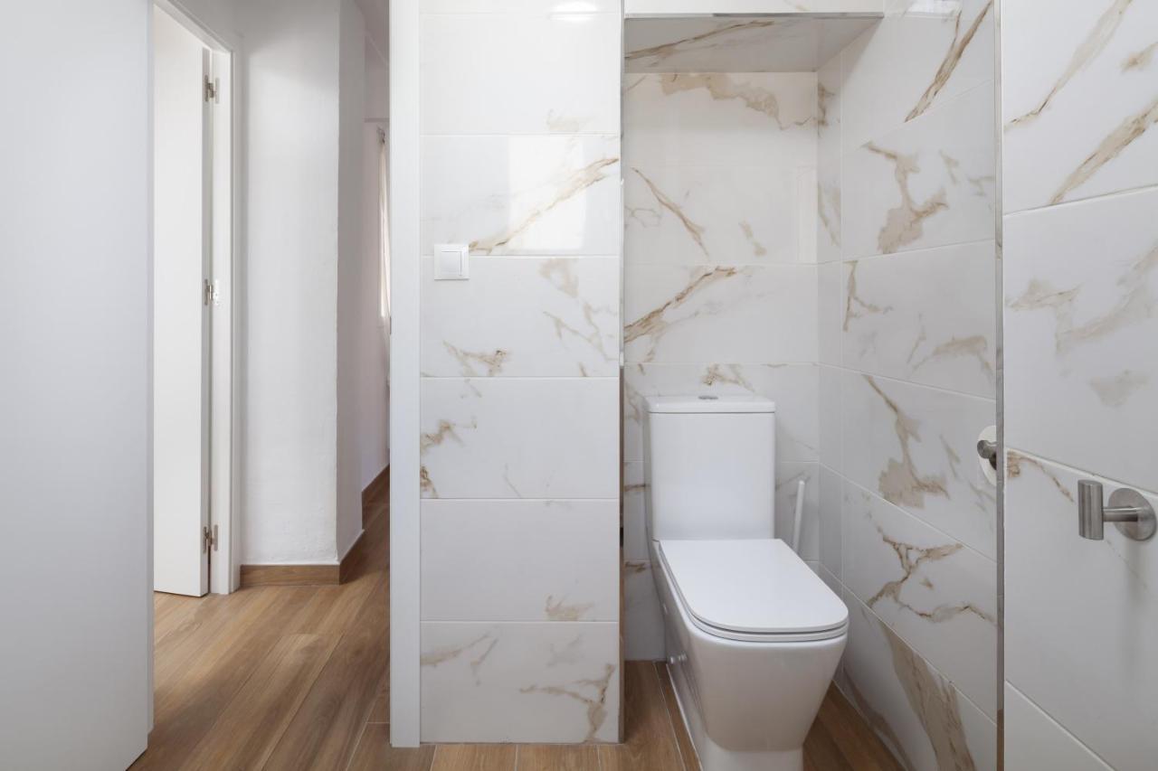 Apartamento Nuria Торре-дель-Мар Екстер'єр фото