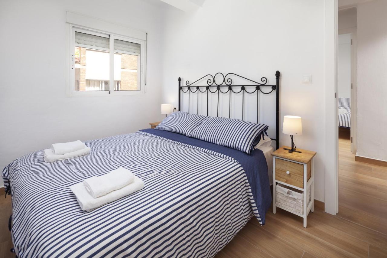 Apartamento Nuria Торре-дель-Мар Екстер'єр фото