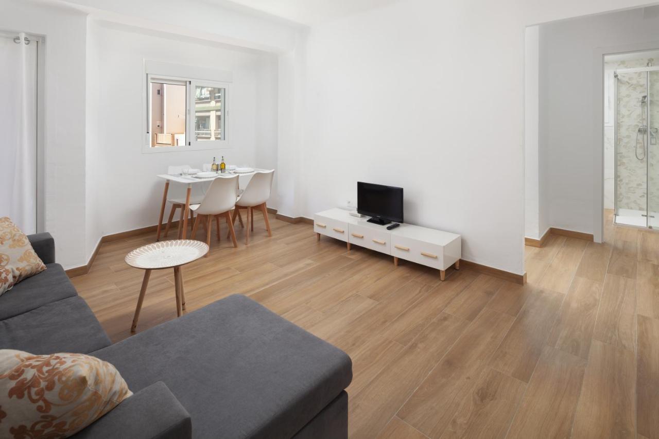 Apartamento Nuria Торре-дель-Мар Екстер'єр фото
